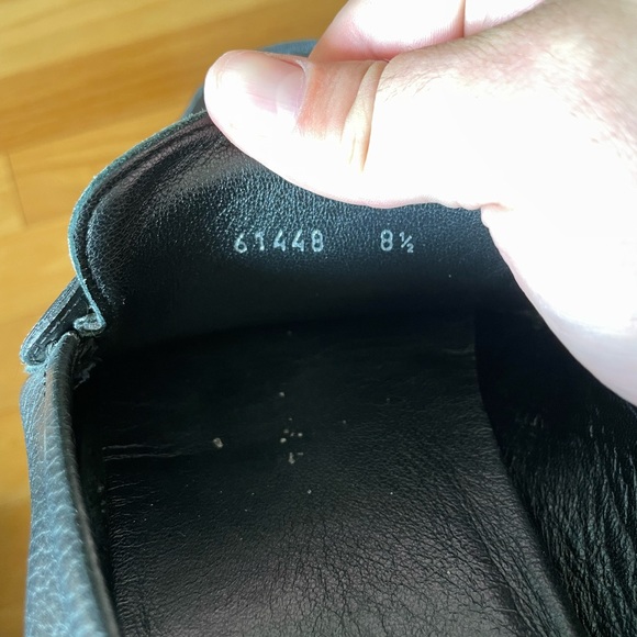 Gucci Hysteria Crest Loafers - Picture 7 of 7